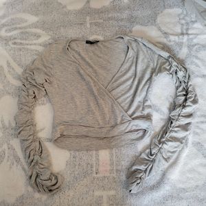 Raunched Sleeve Crop Top